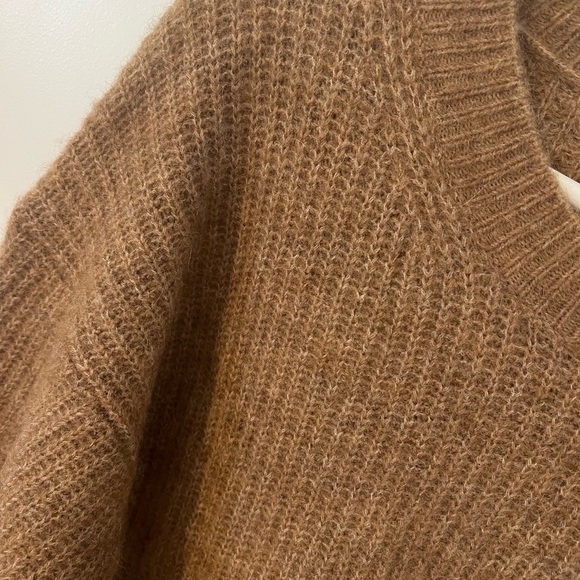 The Group Babaton Aritzia Gaudi Sweater - Picture 7 of 10